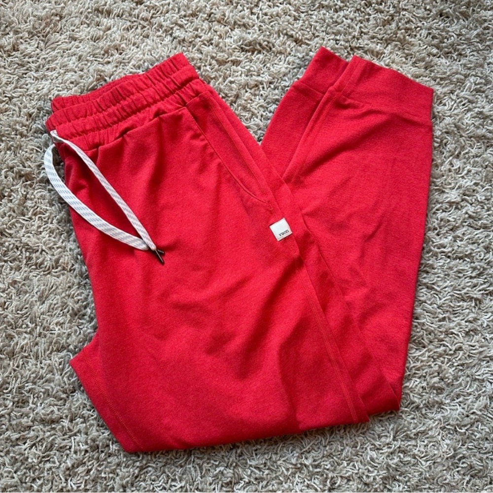 Vuori Jogger Pants
